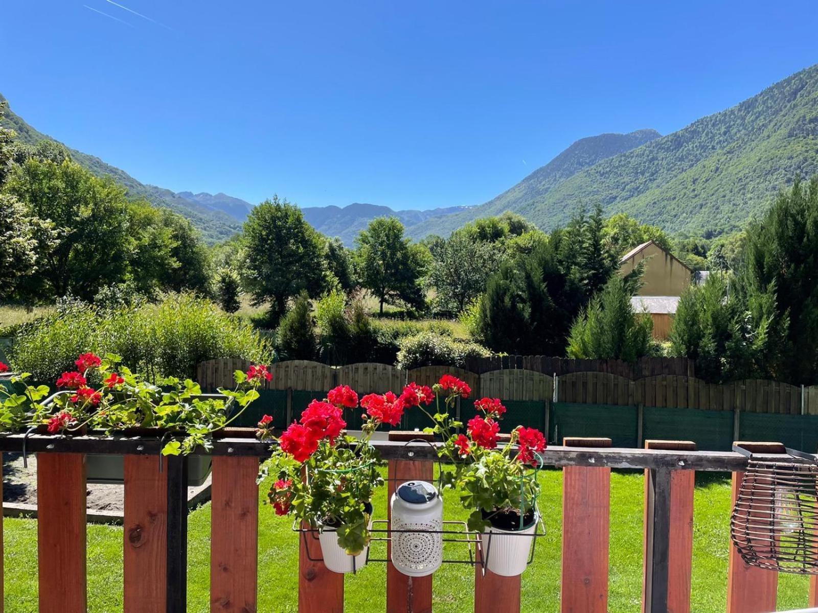 Mountain View 2 Bedroom Apartment Saint Beat Lez Exterior photo